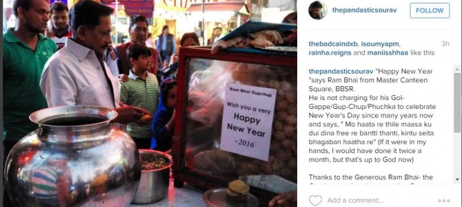 Act of Generosity: Bhubaneswar Gupchup Vendor gives free for New year