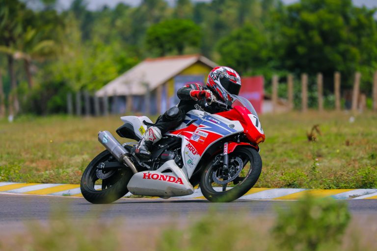 first-professional-motorcycle-racing-team-odisha-bbsrbuzz-9-min